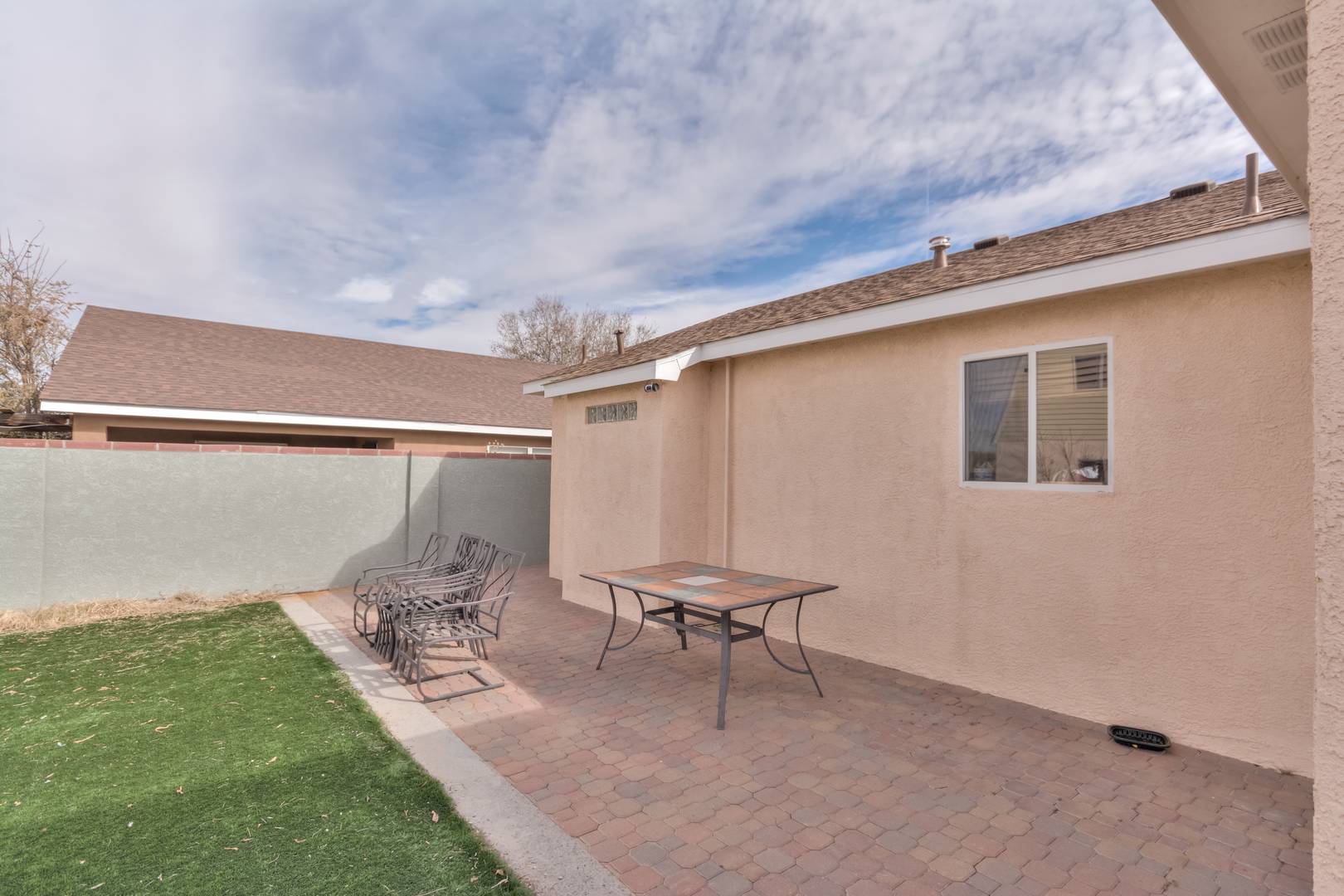 Sellers - 5 Acts Place Los Lunas, NM 87031