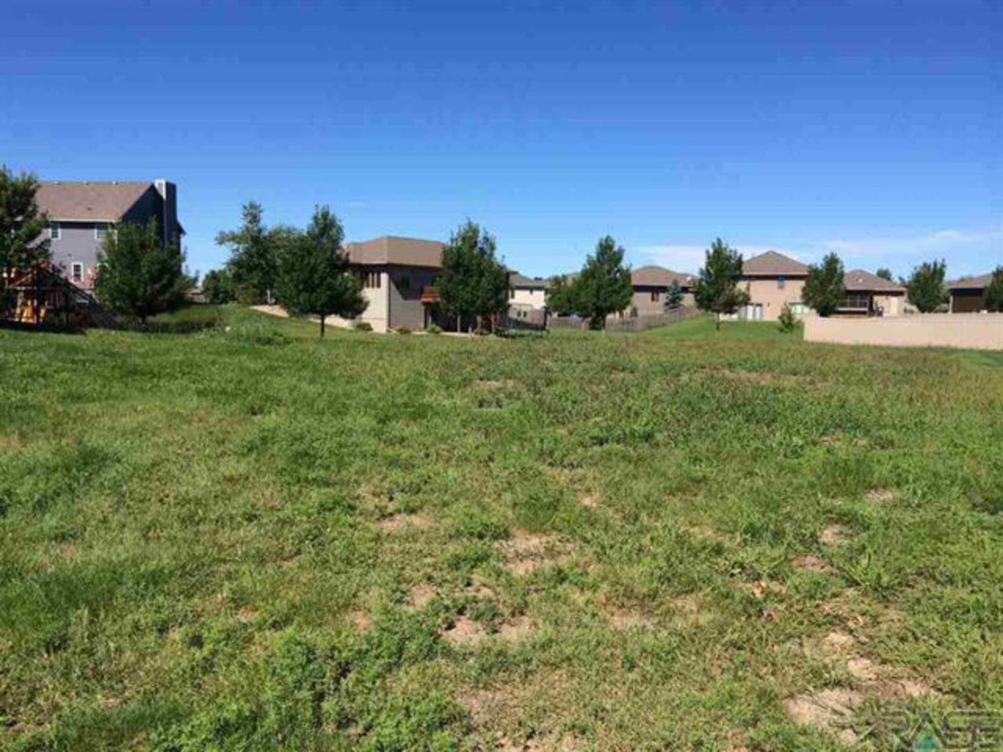 Brivity 608 W Garden Place Sioux Falls, SD 57108 Virtual Tour