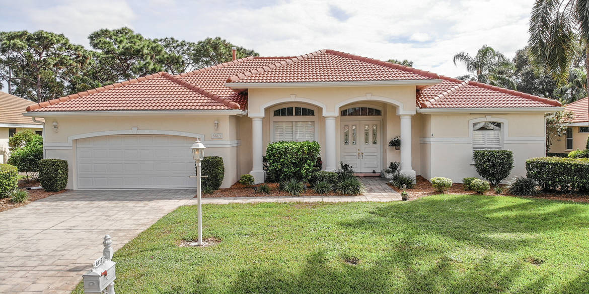 Brivity 8113 Fairhaven Glen University Park, Florida 34201