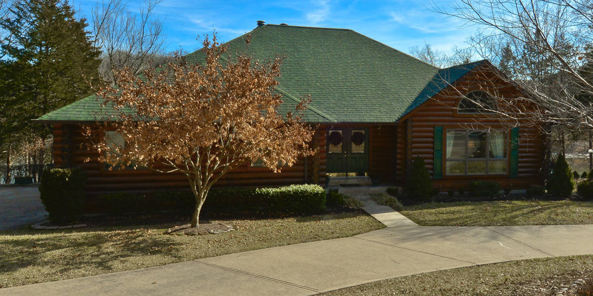 Brivity 10442 Lake Crest Dr Hillsboro, MO 63050