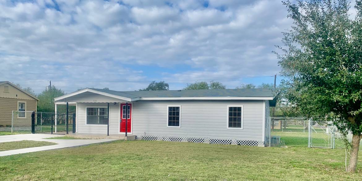 Brivity 1610 Hunt Avenue Donna, TX 78537