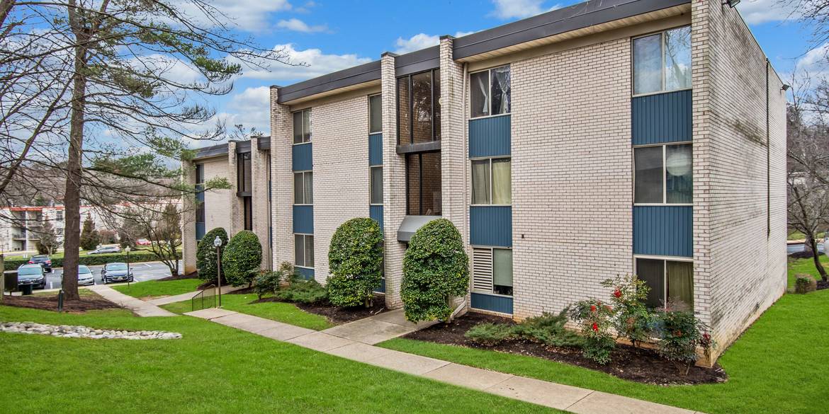 Brivity 5570 Burnside Drive 1 Rockville, MD 20853