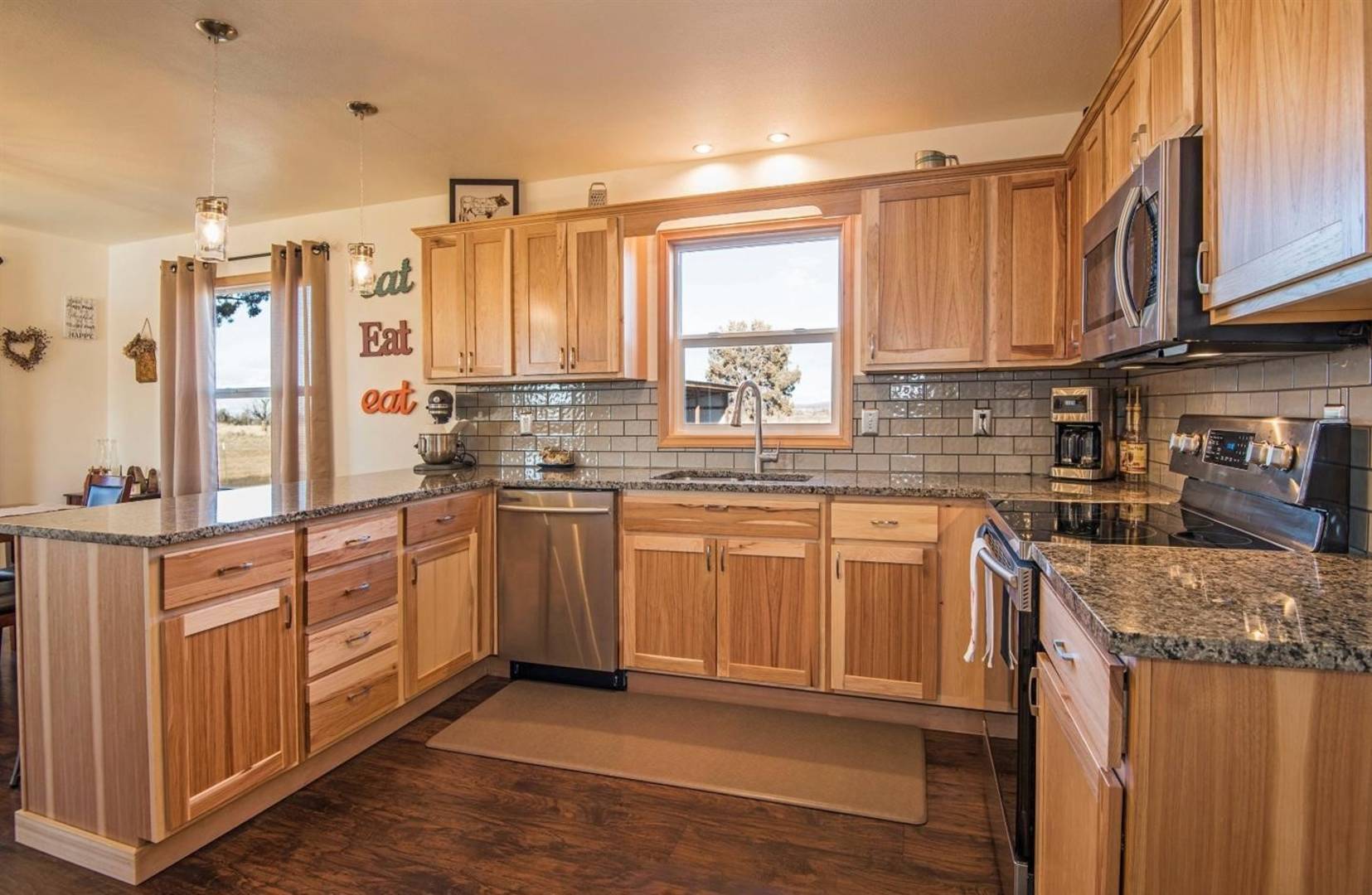 10525 SW Fleming Road Powell Butte, OR 97753