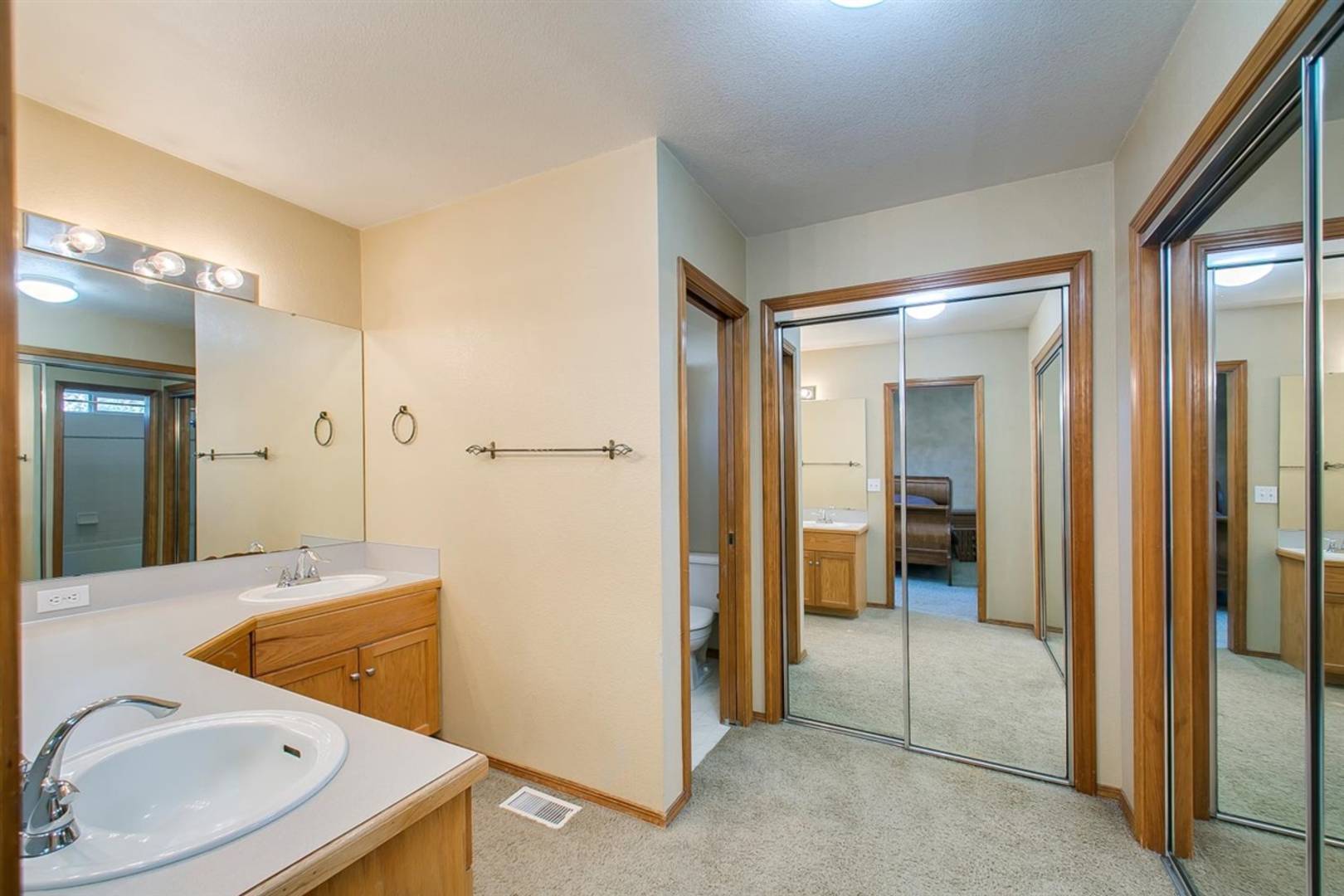 6948 N Roe Ave Boise, ID 83714
