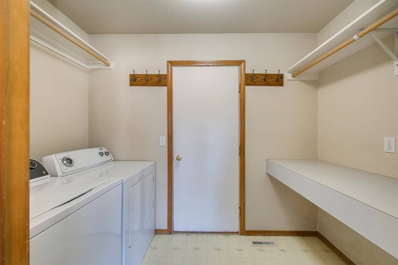 6948 N Roe Ave Boise, ID 83714