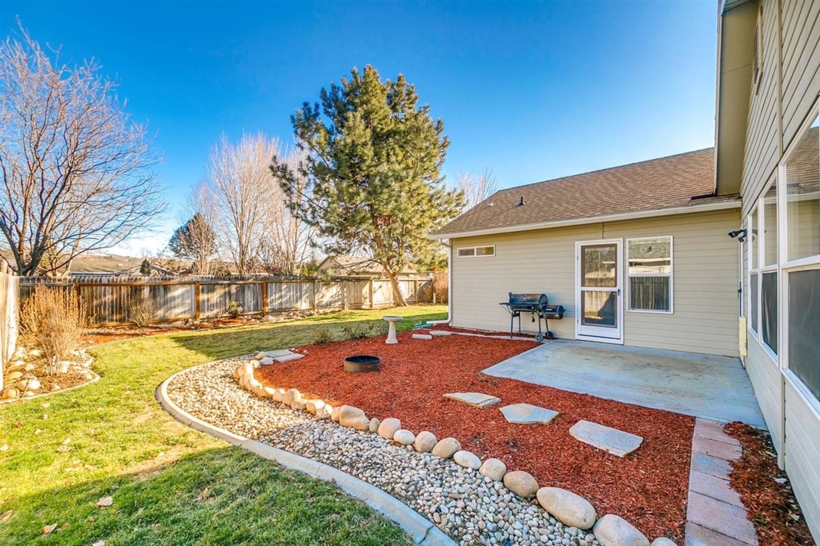 6948 N Roe Ave Boise, ID 83714