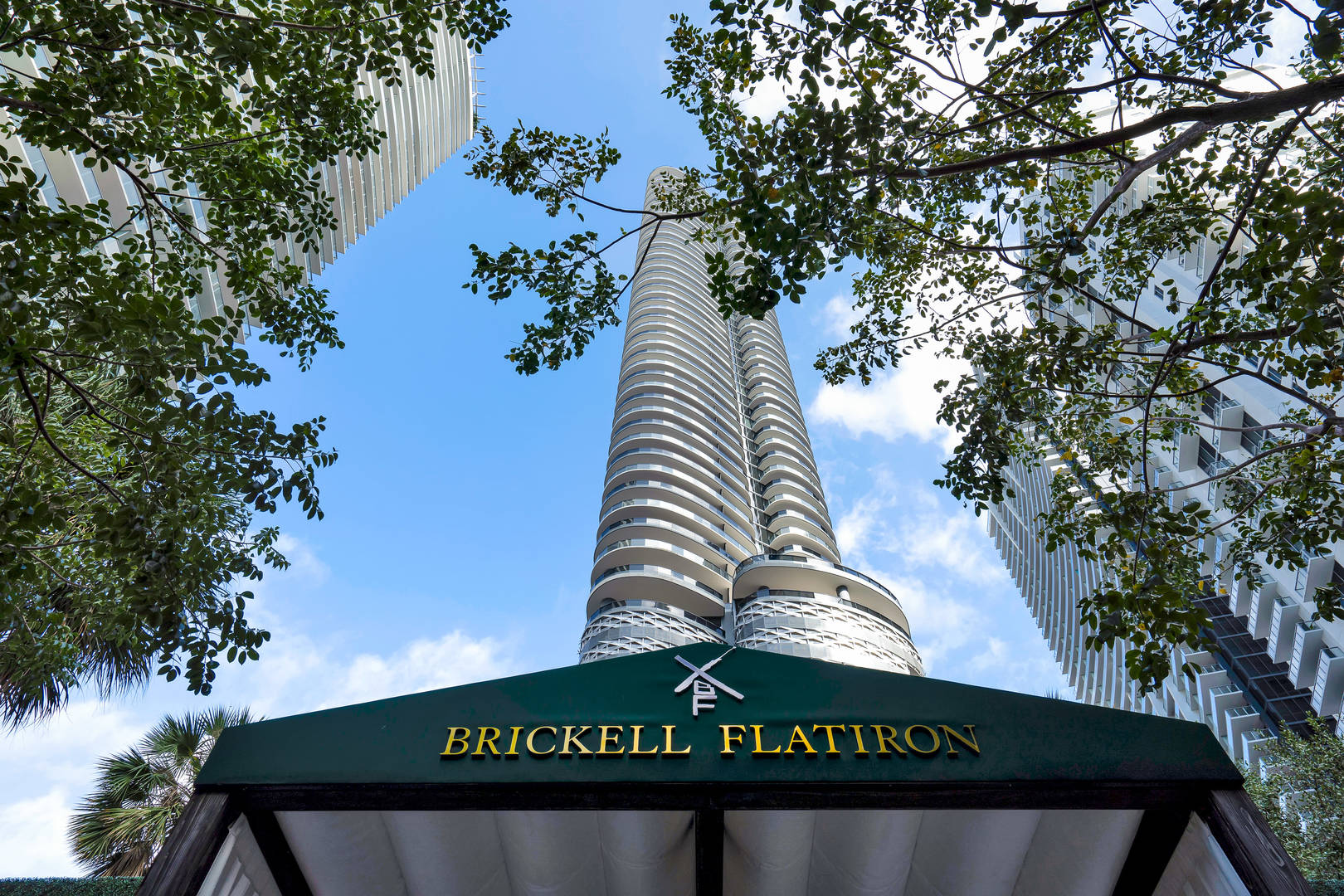 1000 Brickell Plaza Unit 2405 Miami, FL 33131