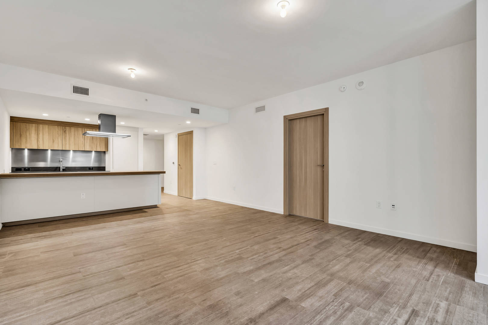 1000 Brickell Plaza Unit 2405 Miami, FL 33131
