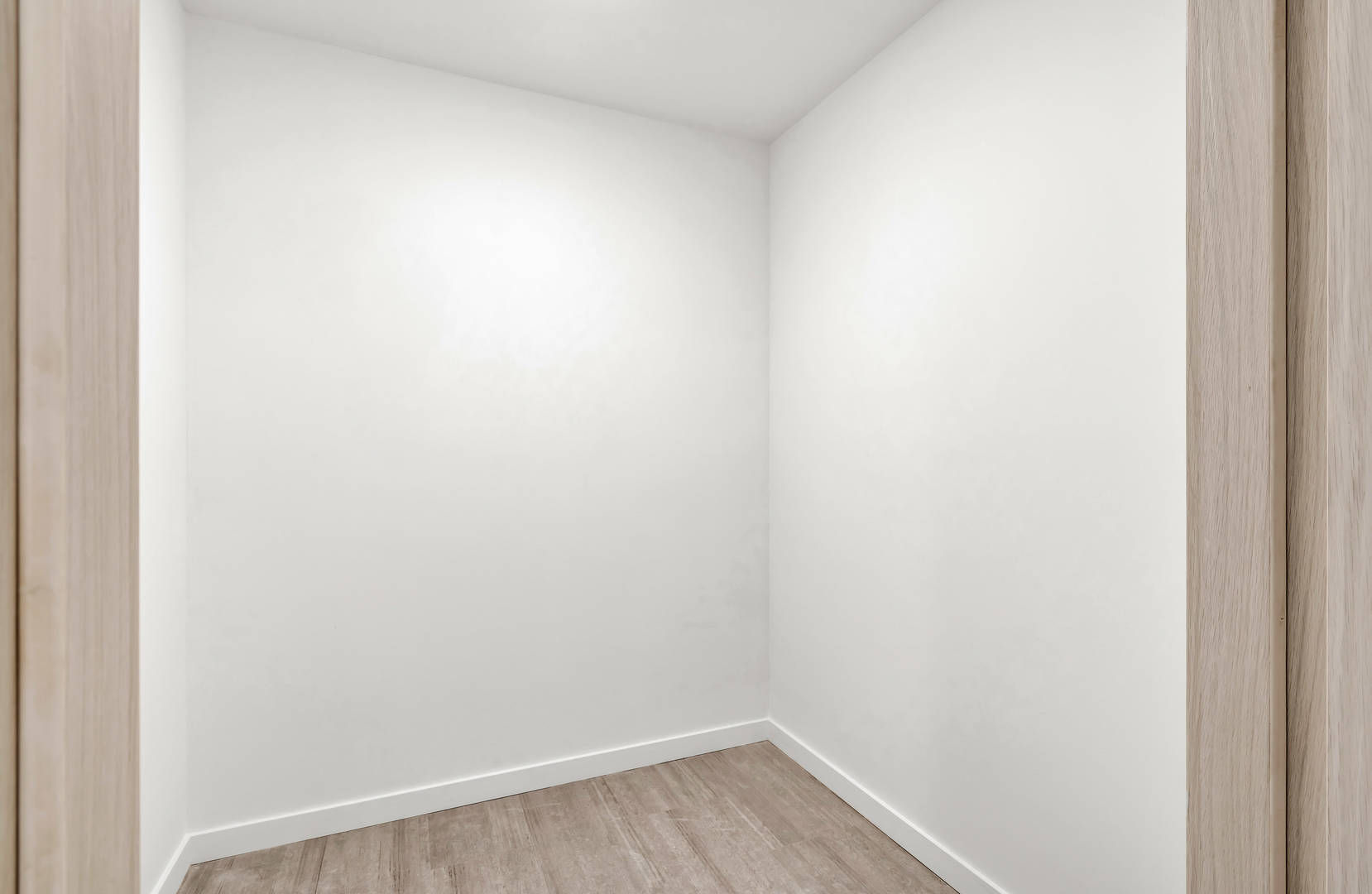 1000 Brickell Plaza Unit 2405 Miami, FL 33131