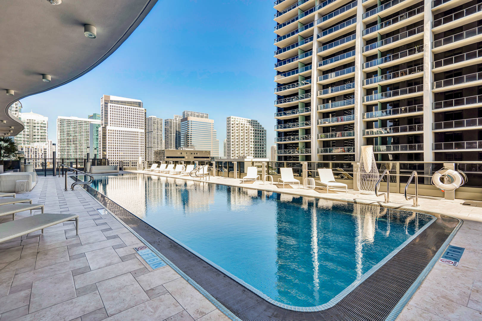 1000 Brickell Plaza Unit 2405 Miami, FL 33131
