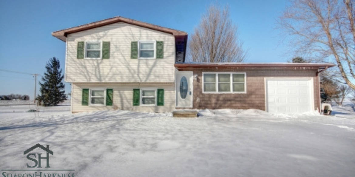 Brivity 1211 Meadow Lane Tolono, IL 61880