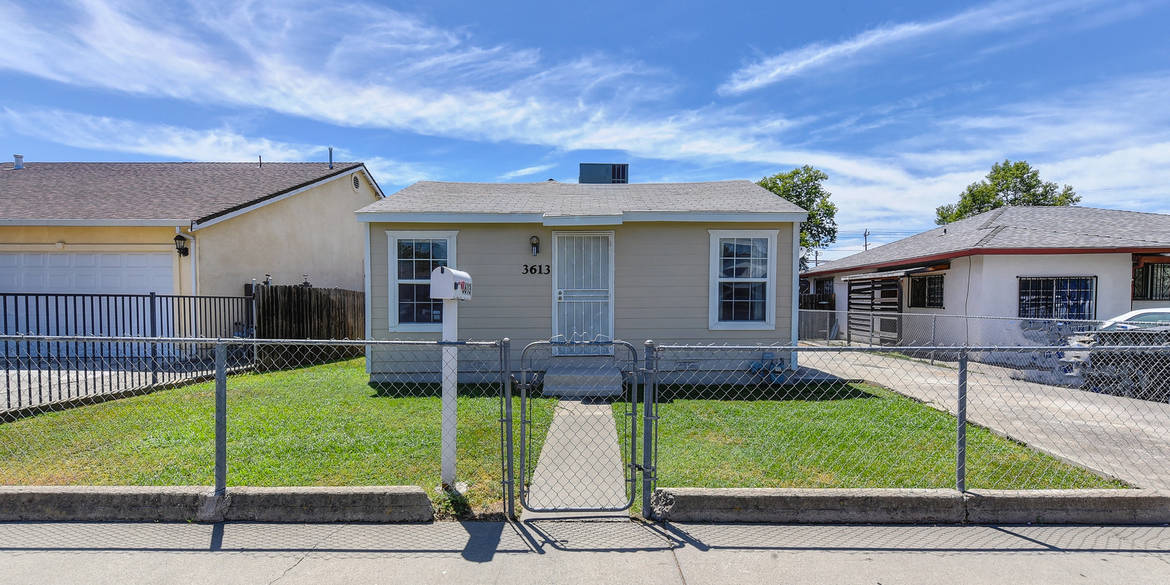 Brivity 3613 Cypress St Sacramento, CA 95838