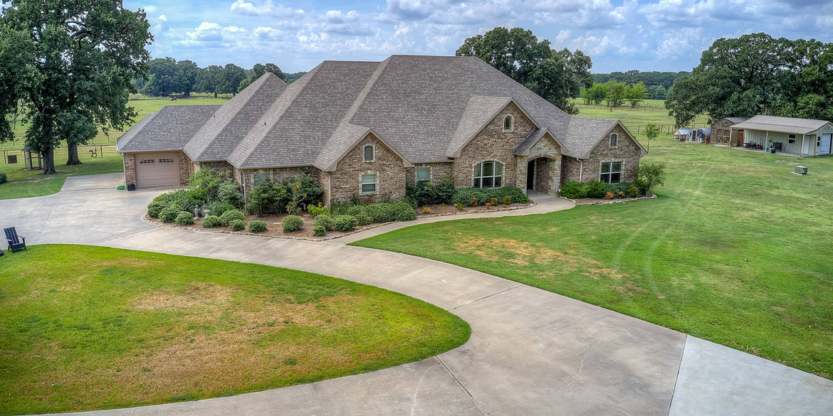 Brivity 455 CR 1138 Cumby, TX 75433