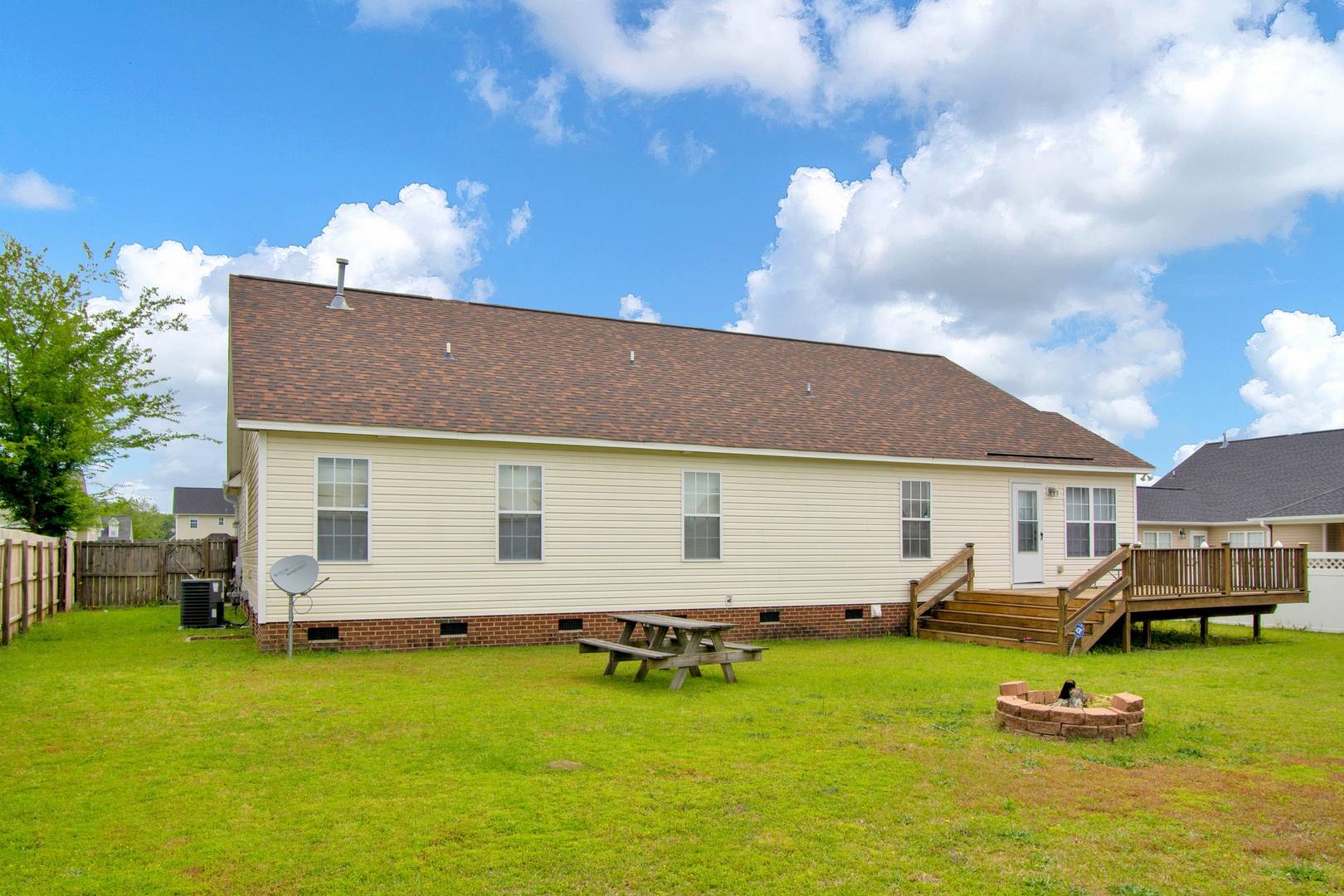 1318 Aztek Place Fayetteville, NC 28314