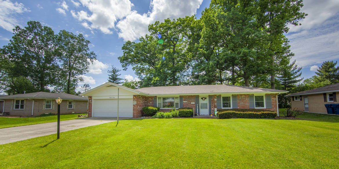 Brivity 1103 Greenbriar Dr Anderson, IN 46012