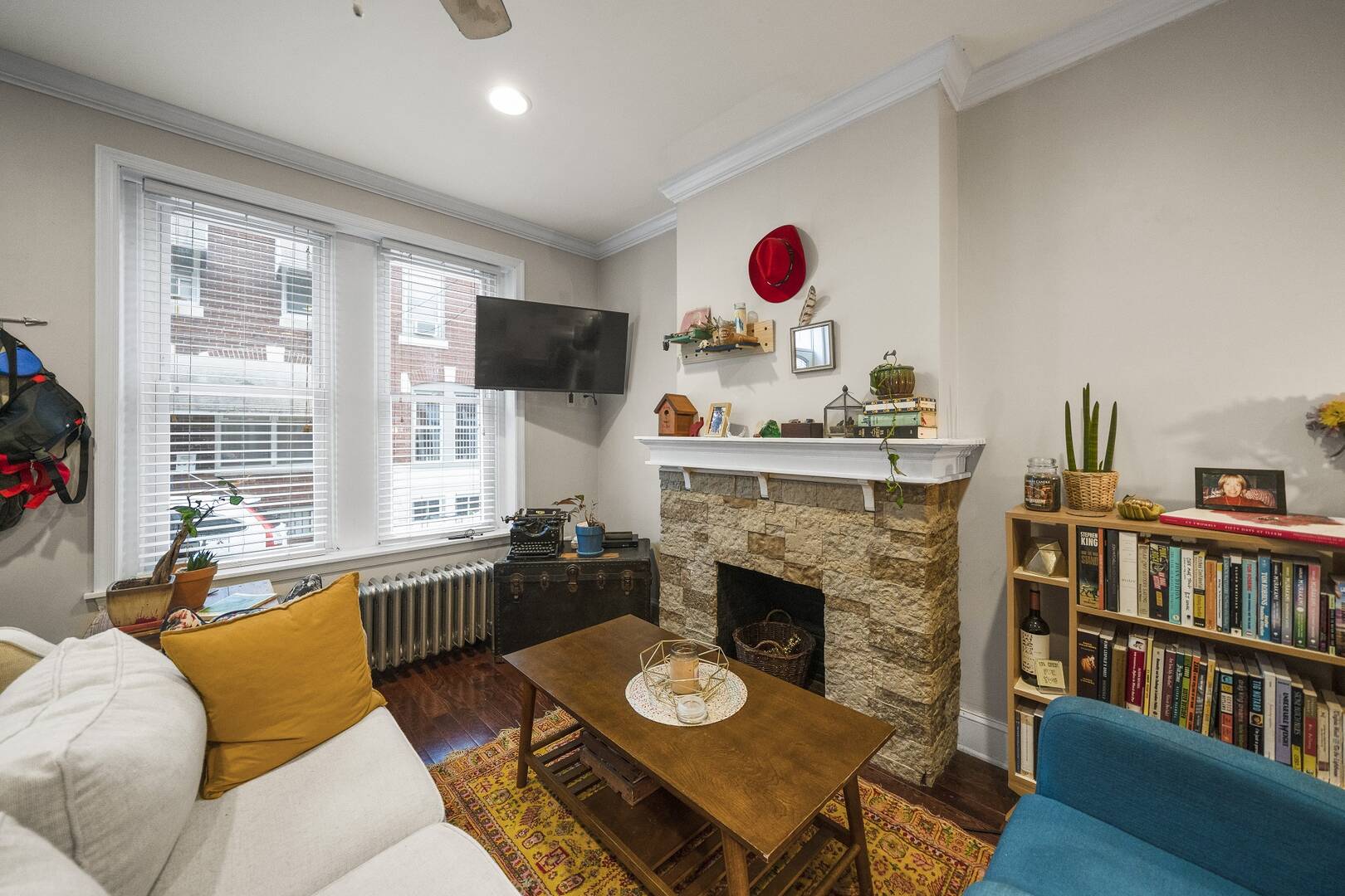 2314 S Warnock Street Philadelphia, PA 19148