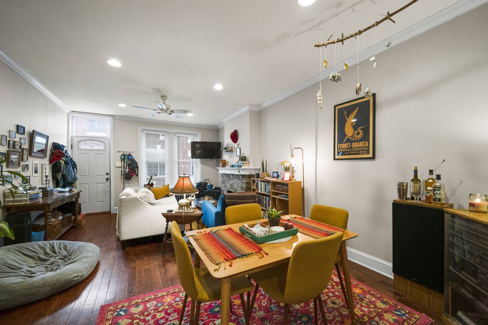 2314 S Warnock Street Philadelphia, PA 19148