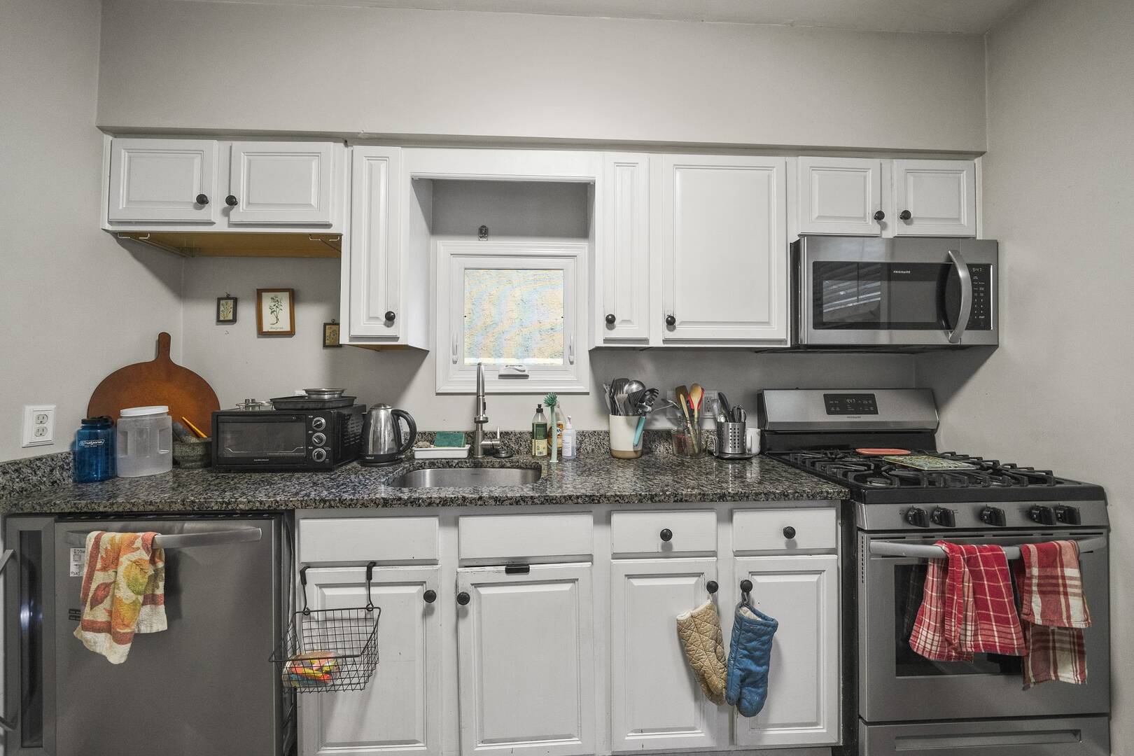 2314 S Warnock Street Philadelphia, PA 19148
