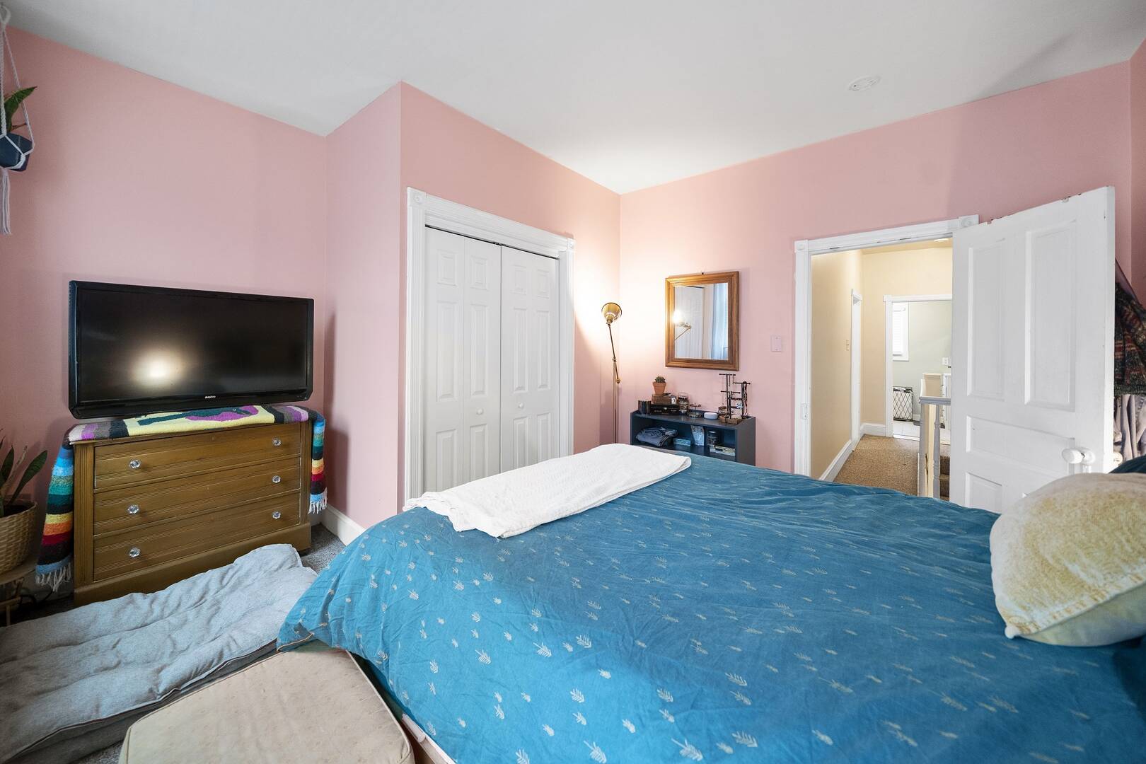 2314 S Warnock Street Philadelphia, PA 19148