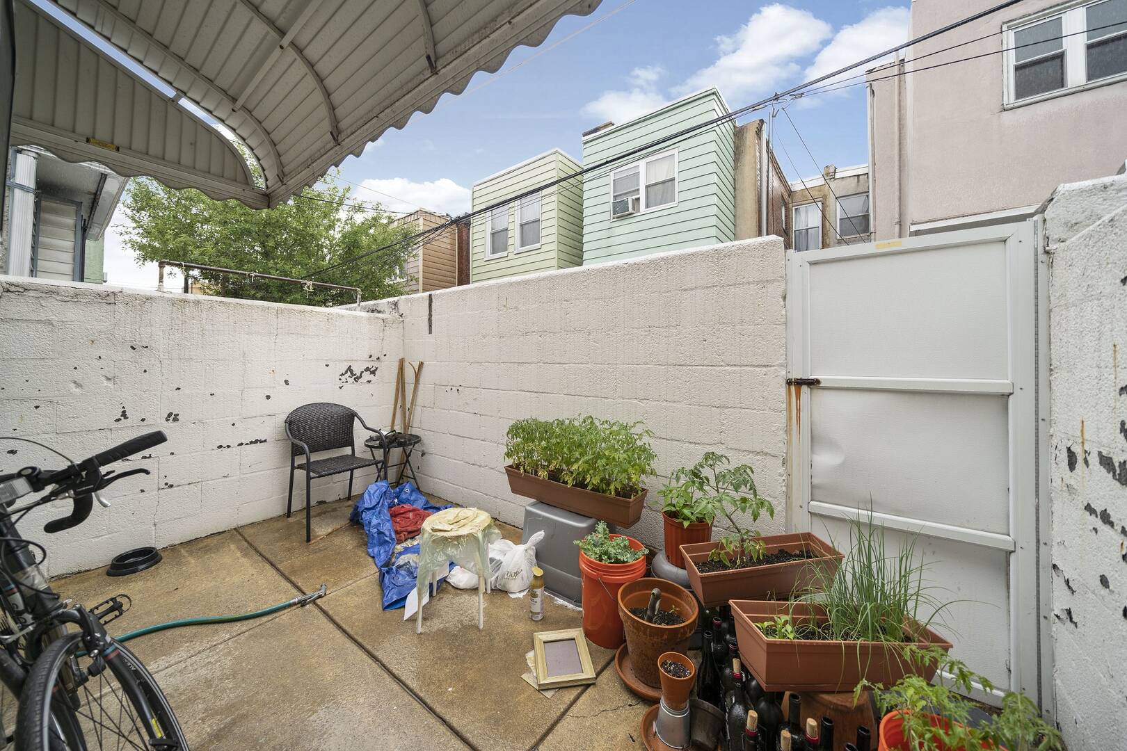 2314 S Warnock Street Philadelphia, PA 19148