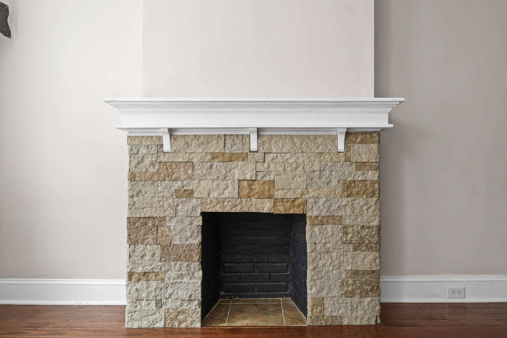 2314 S Warnock Street Philadelphia, PA 19148