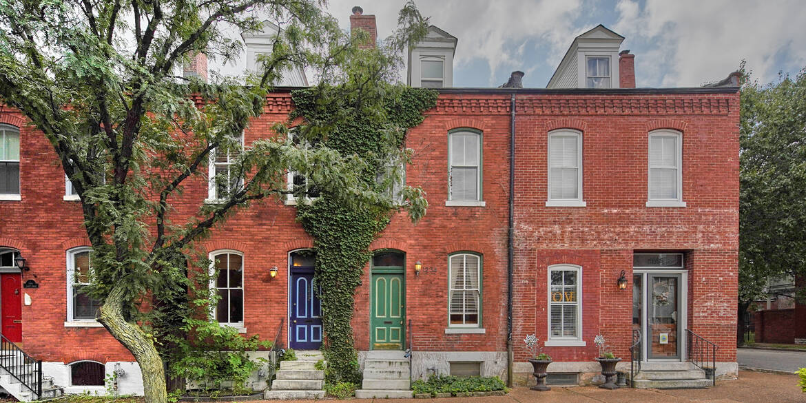 Brivity 1234 Sidney Street Saint Louis, MO 63104