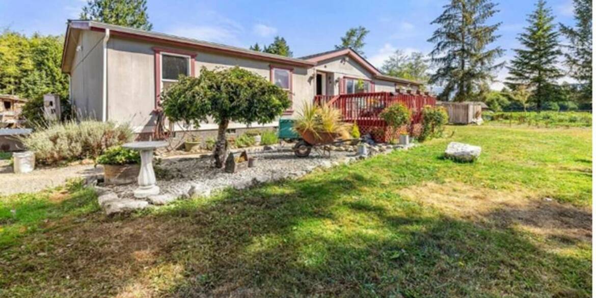 Brivity 40153 Cape Horn Rd Concrete, WA 98237