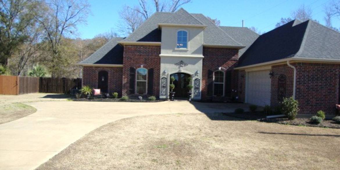 Brivity 301 Zachary Way Sterlington, LA 71280