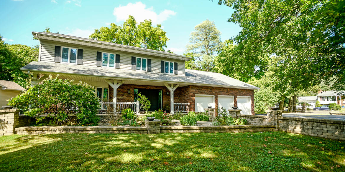 Brivity 5908 N Prospect Rd Peoria, IL 61614