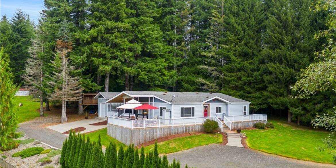 Brivity 67 Strawberry Hill Rd Elma, WA 98541