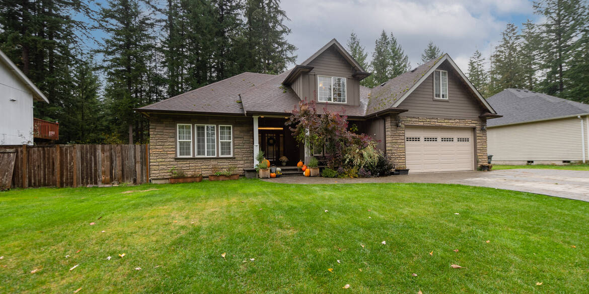 Brivity 2121 Fall Valley Ln, Maple Falls, WA 98266