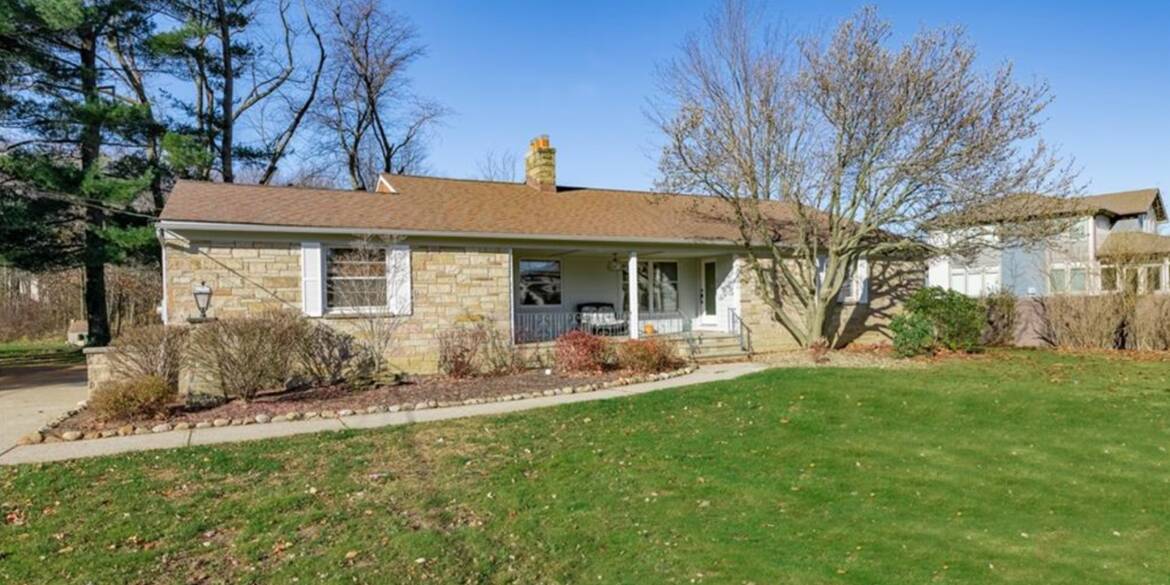 Brivity 2432 Windy Hill Drive Pepper Pike, Ohio 44124