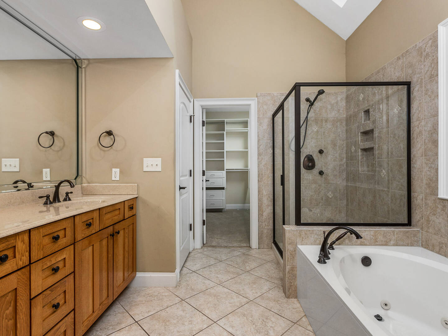 201 Horseshoe Lake Drive Spartanburg, SC 29306