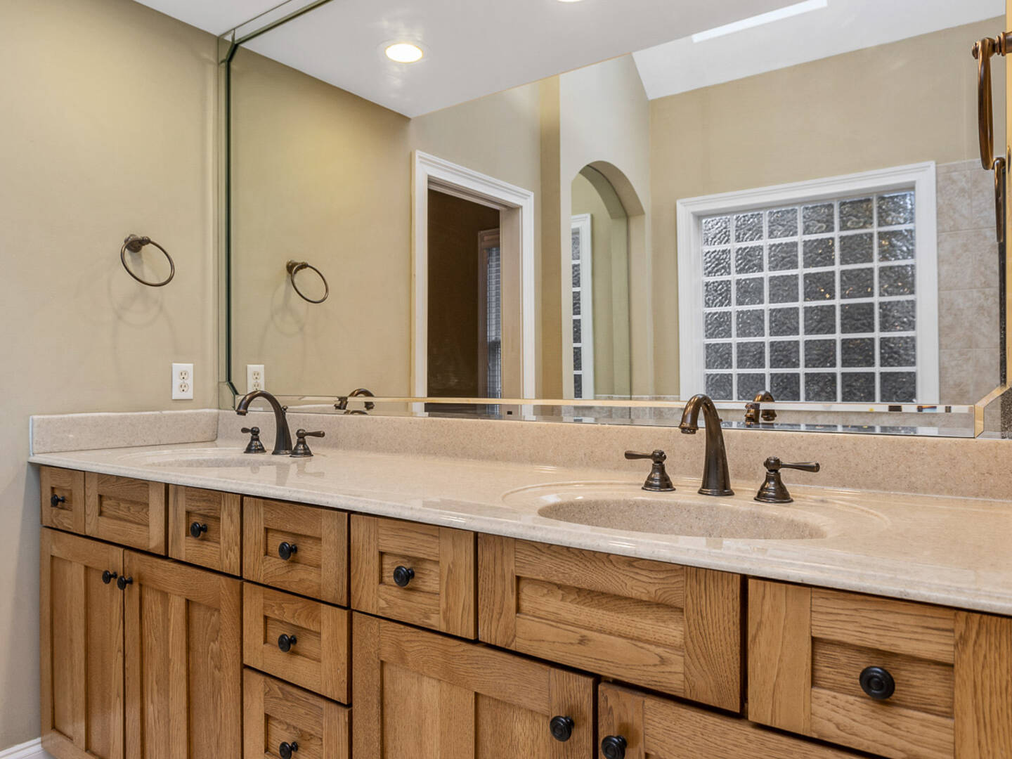 201 Horseshoe Lake Drive Spartanburg, SC 29306