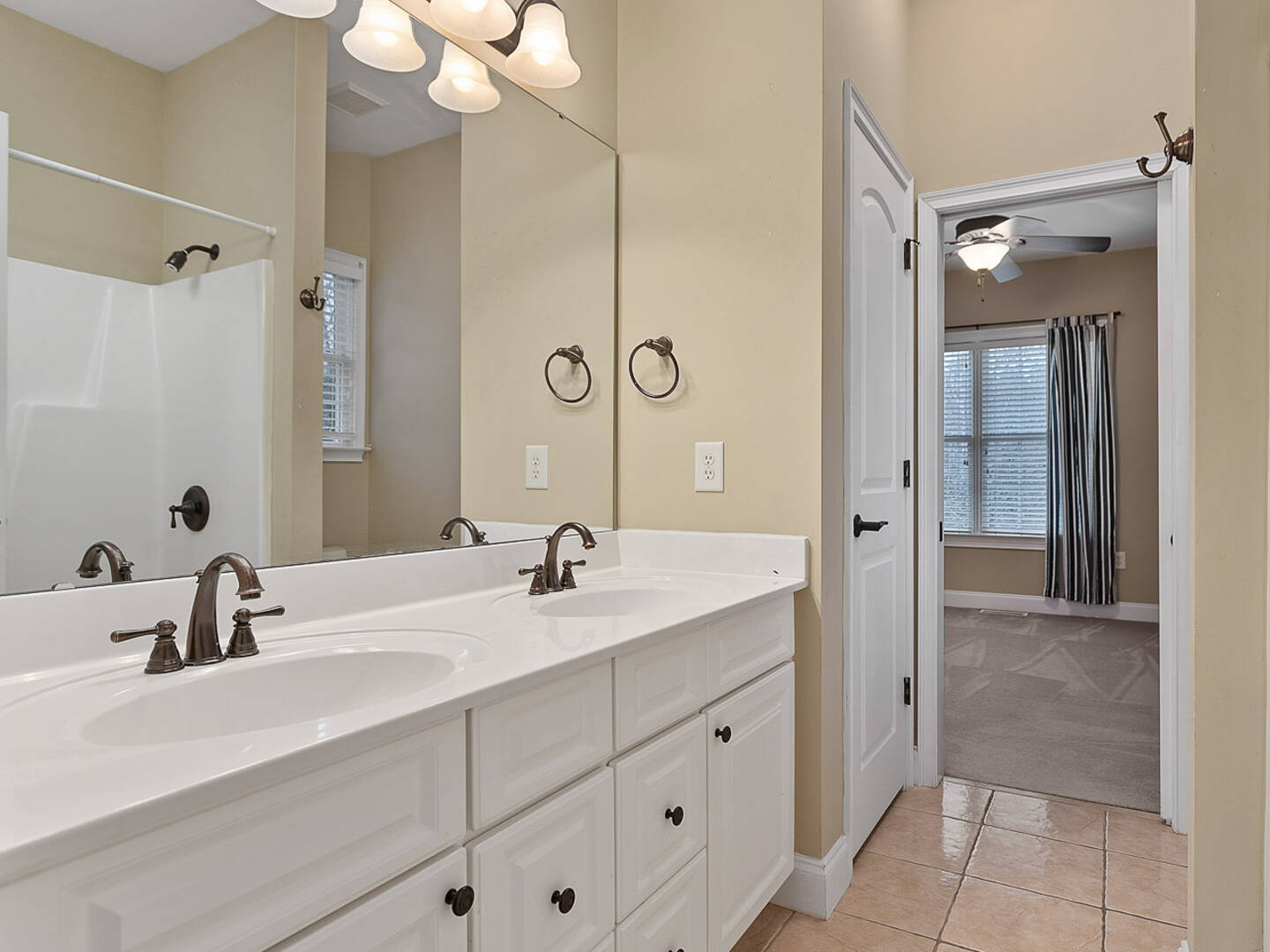 201 Horseshoe Lake Drive Spartanburg, SC 29306