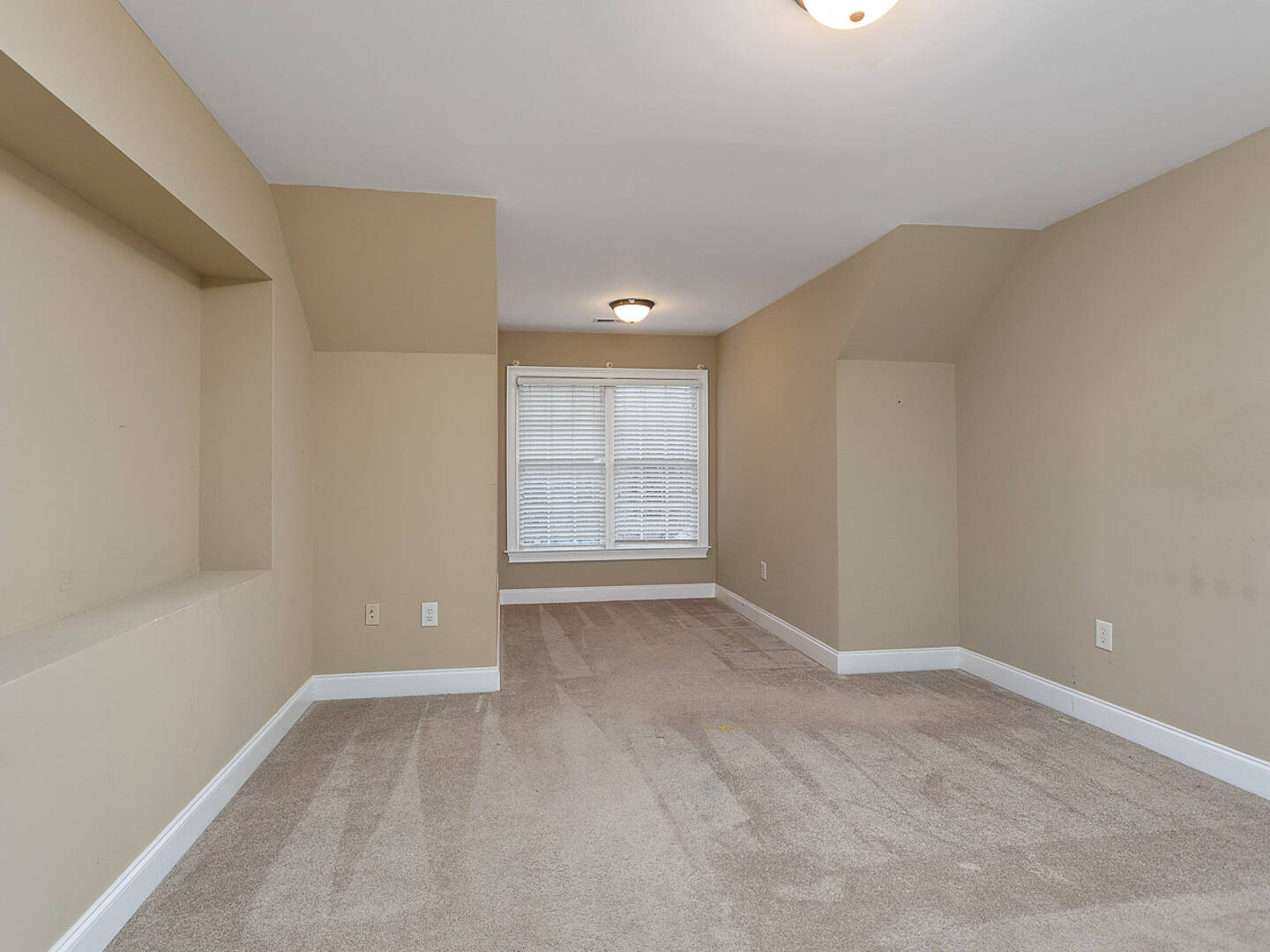 201 Horseshoe Lake Drive Spartanburg, SC 29306