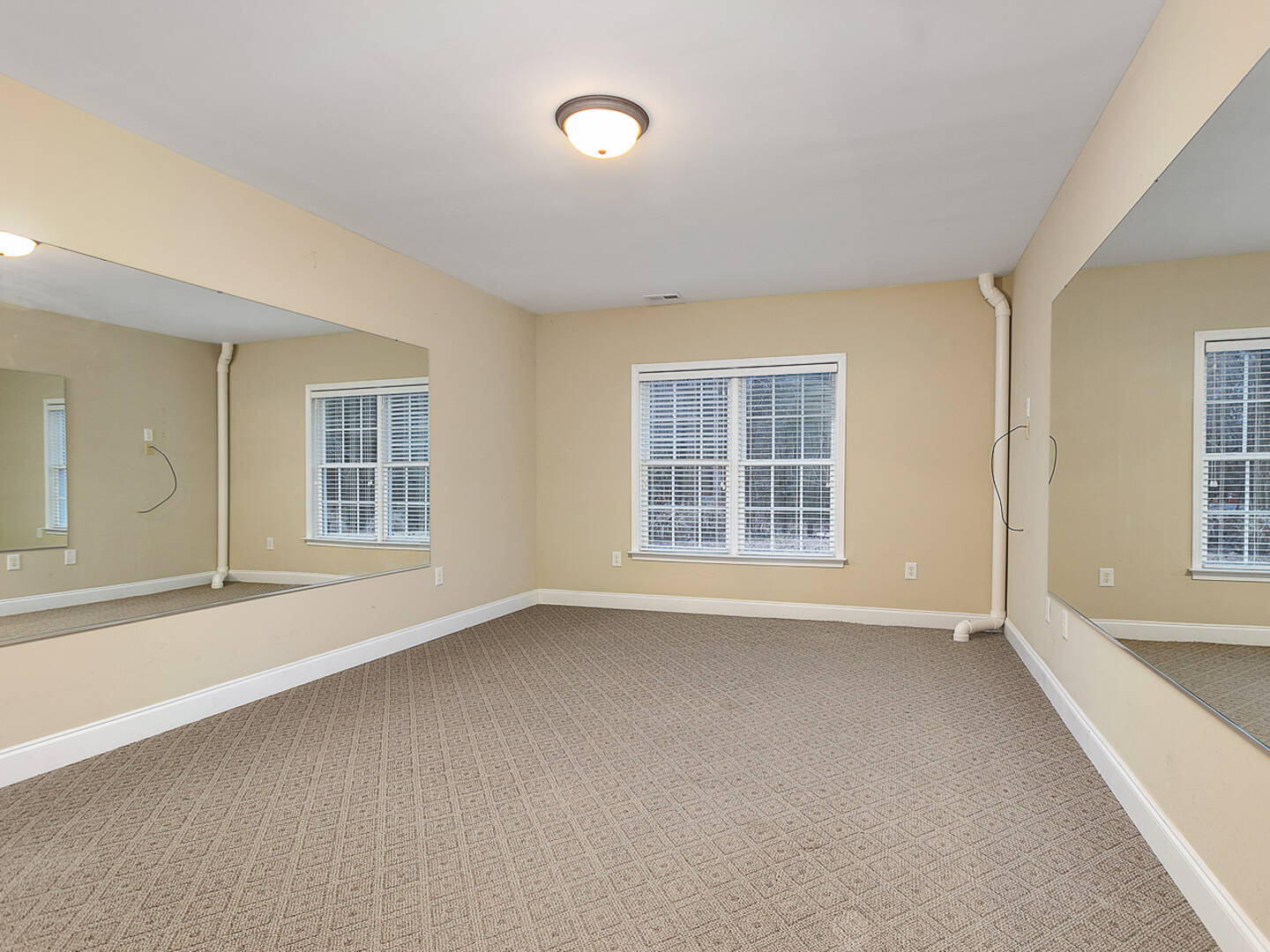 201 Horseshoe Lake Drive Spartanburg, SC 29306
