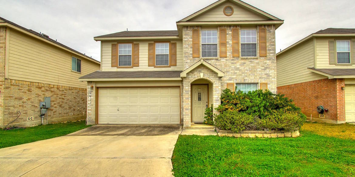 Brivity 5923 Barton Hollow San Antonio, TX 78249