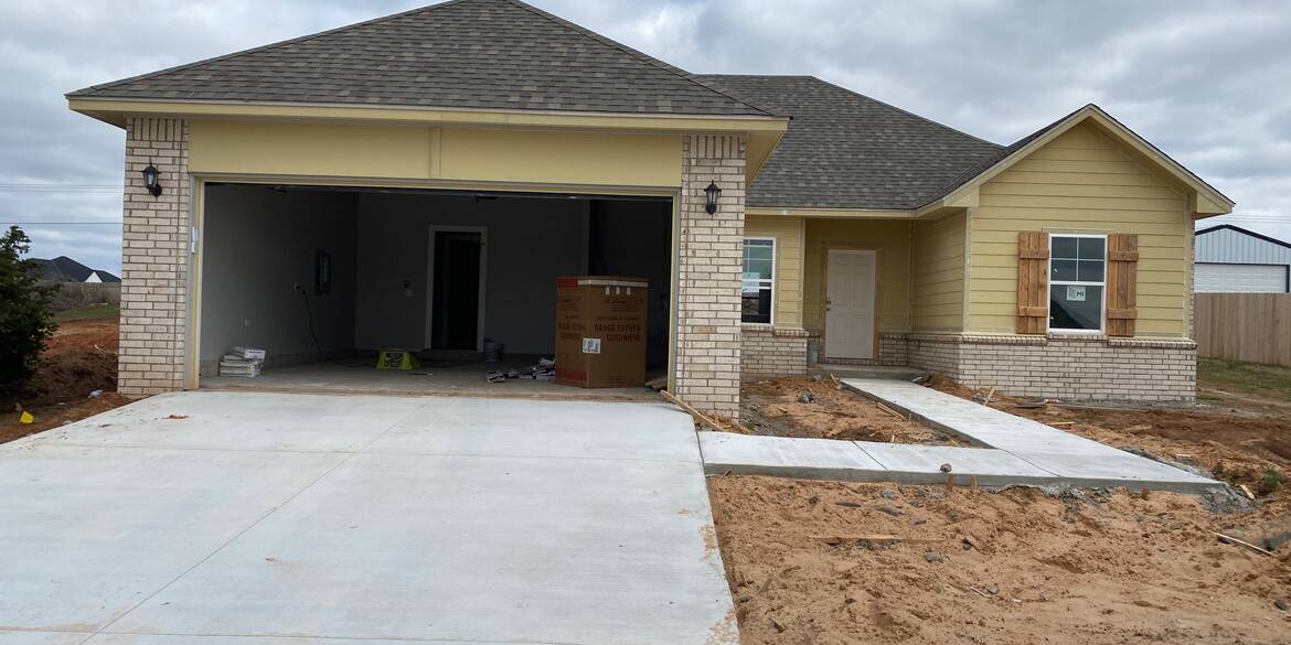 Brivity 8020 Cottonwood Ave Edmond, OK 73034