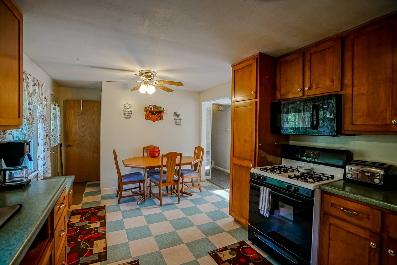 Brivity 1600 N Pierson Ave West Peoria, IL 61604 Virtual Tour