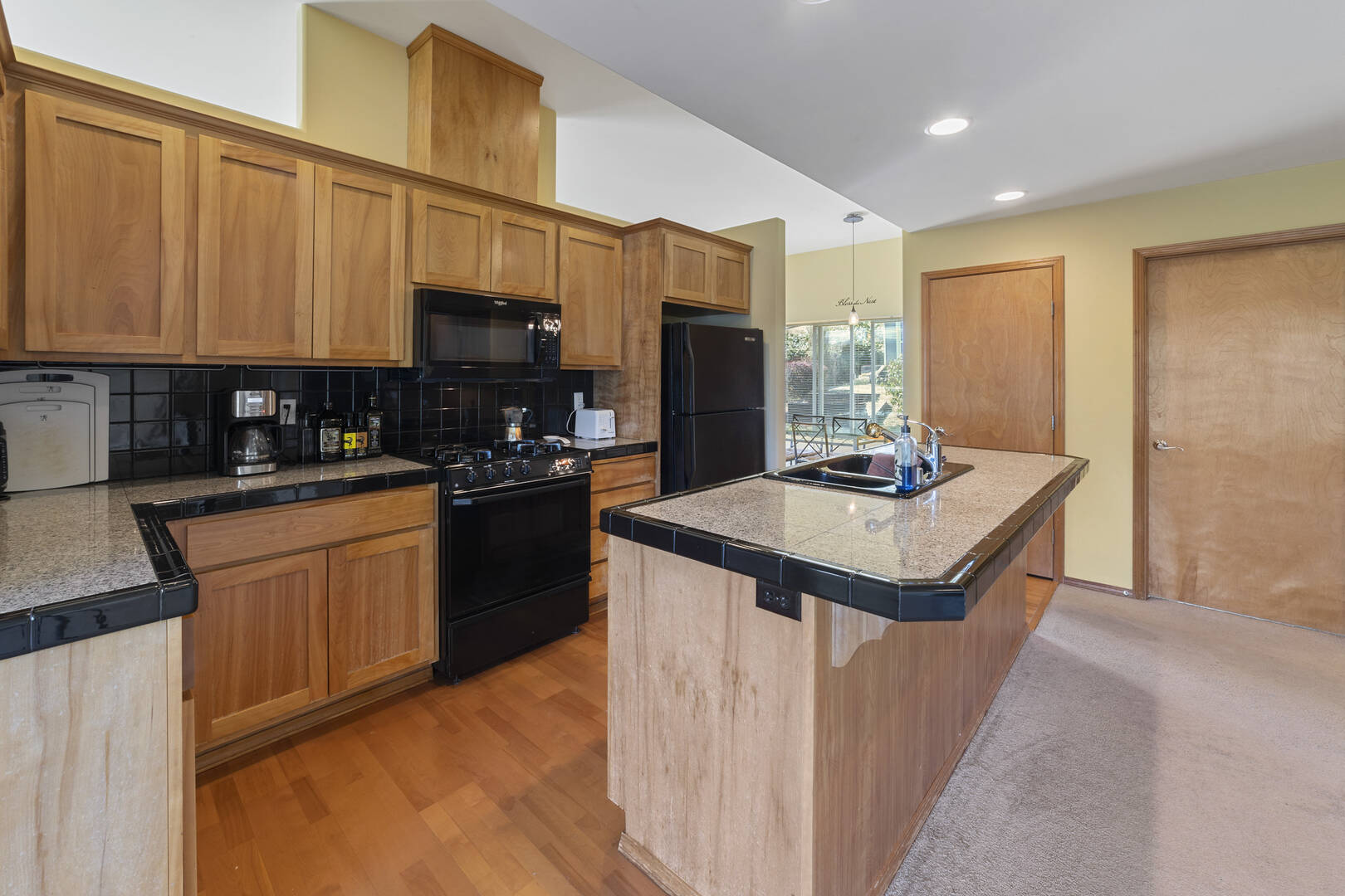 4631 Ann Ct, Bellingham, WA 98229