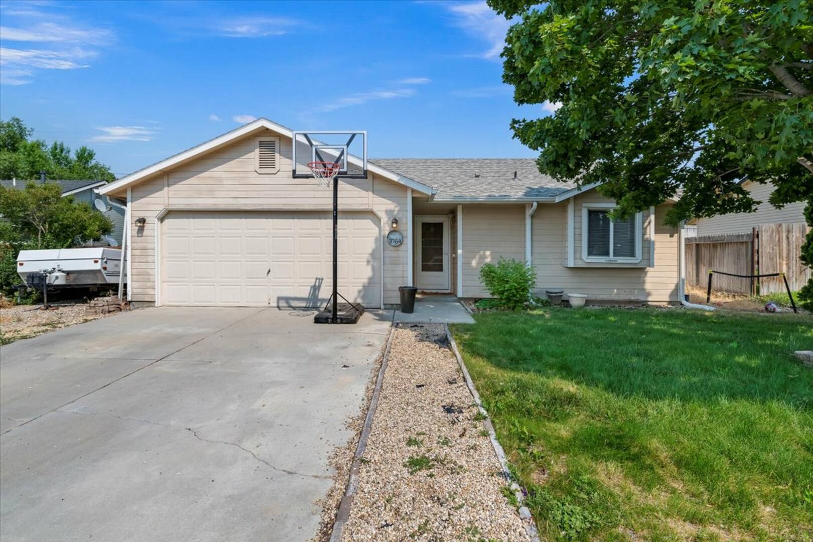 3764 S Springfield  Meridian, ID 83642