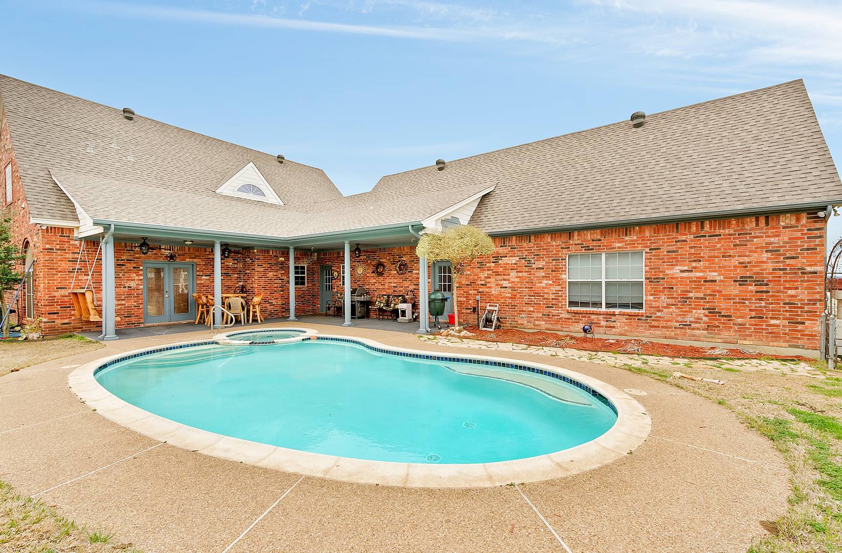 Brivity 1804 W. Westhill Cleburne, TX 76033 Virtual Tour