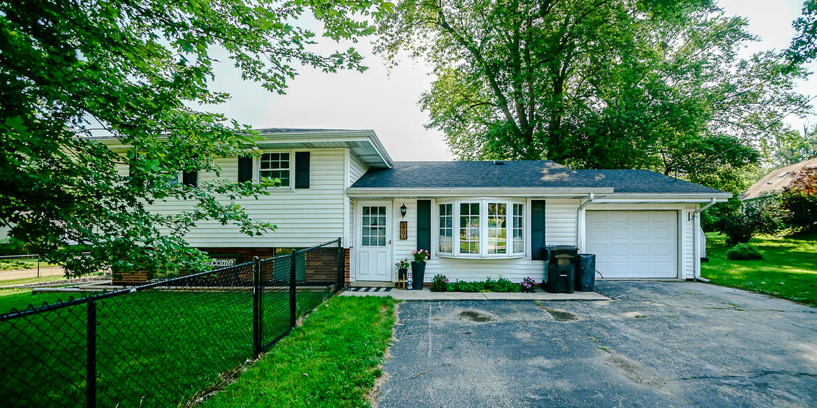 Brivity 1901 Springfield Rd East Peoria, IL 61611