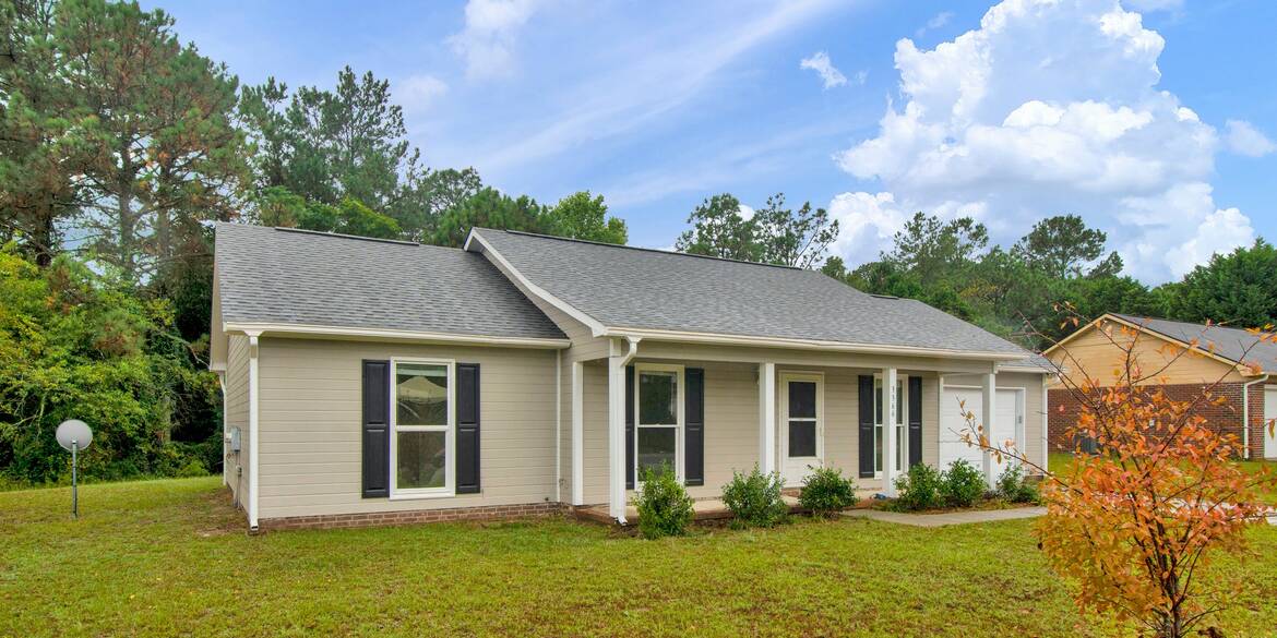 Brivity 3366 Chantilly Ln Hope Mills, NC 28348