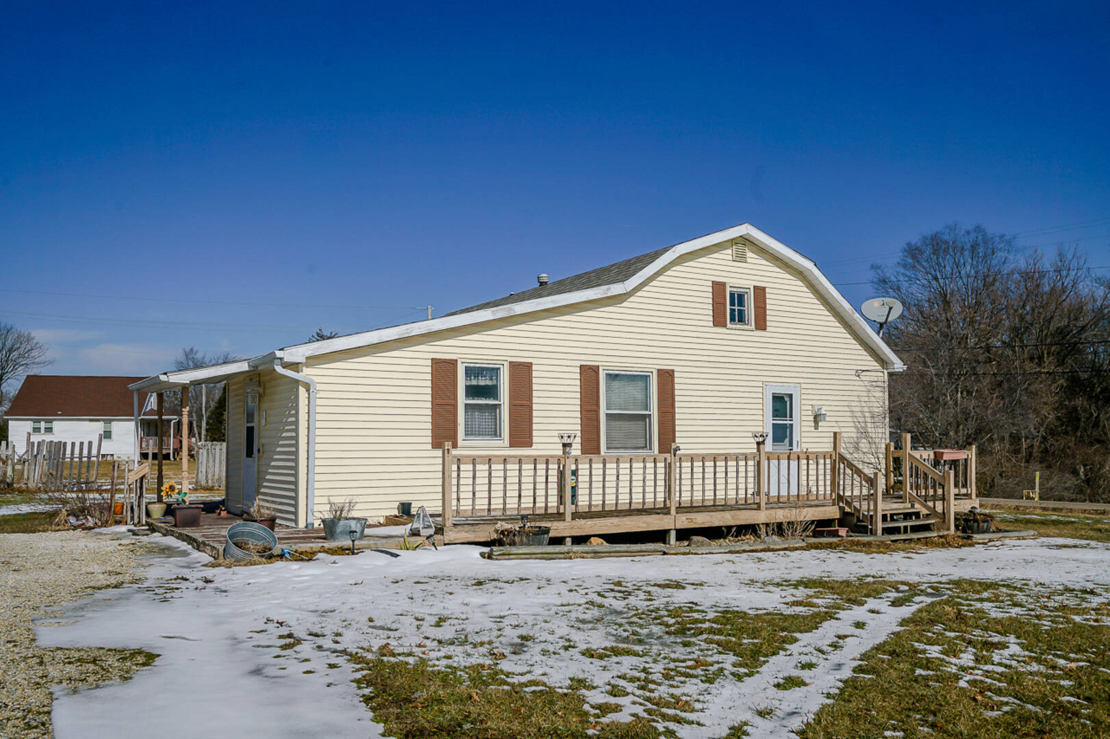 Brivity 2106 Bloomington Rd East Peoria, IL 61611 Virtual Tour