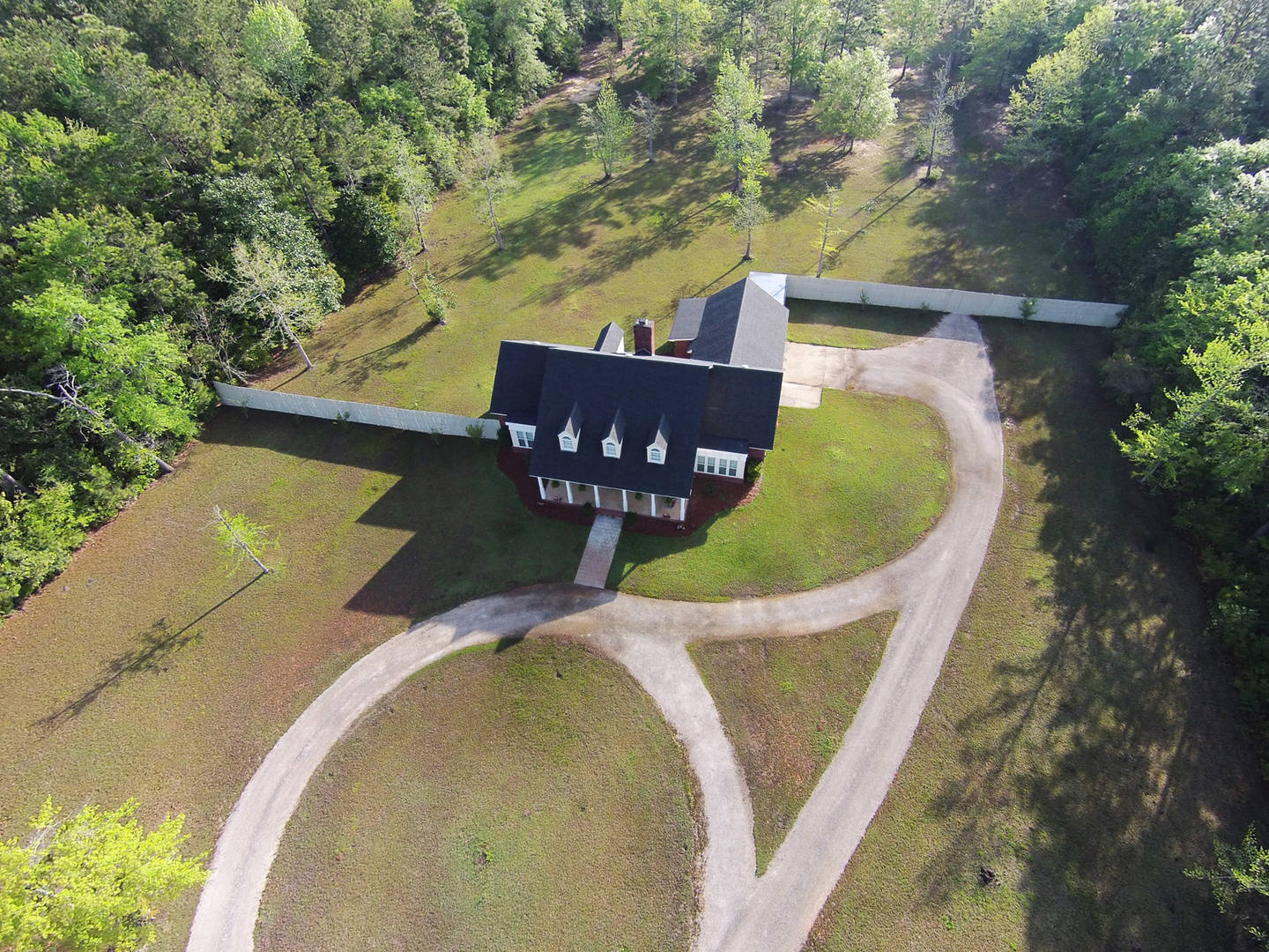 Brivity 2450 River Forest Drive Mobile, AL 36605 Virtual Tour