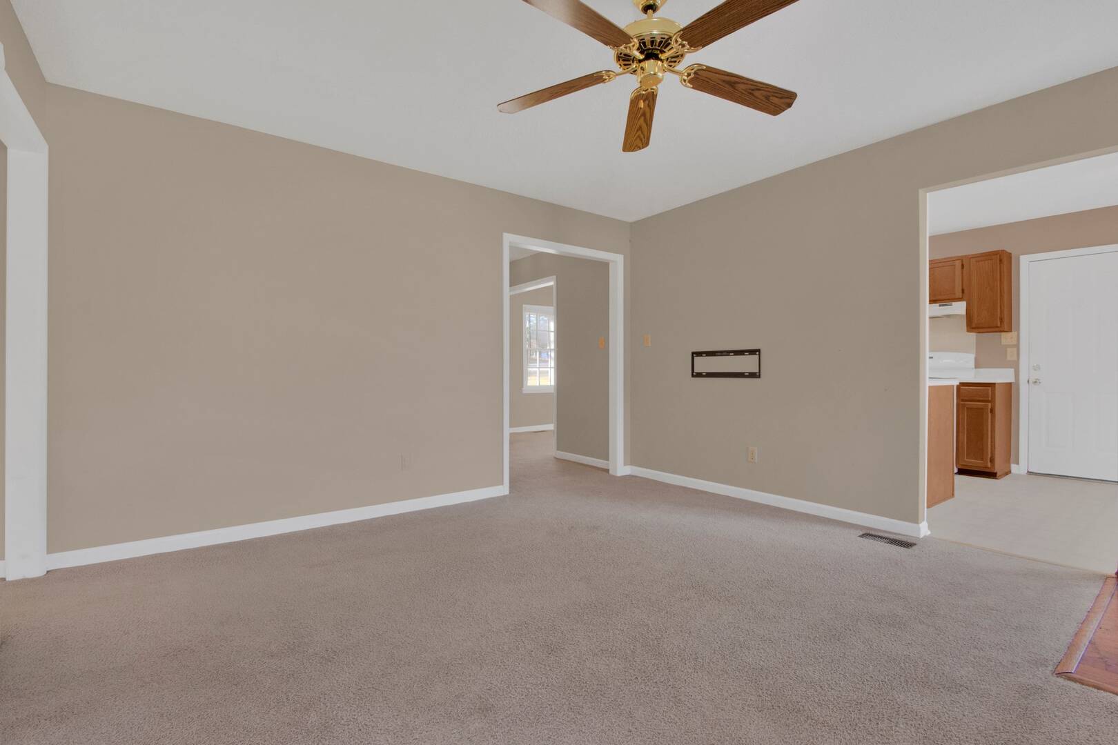 7908 Sumter Pl Fayetteville, NC 28314