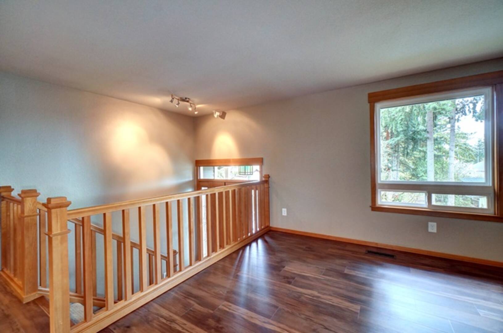 6722 Twin Hills Dr W University Place, WA 98467