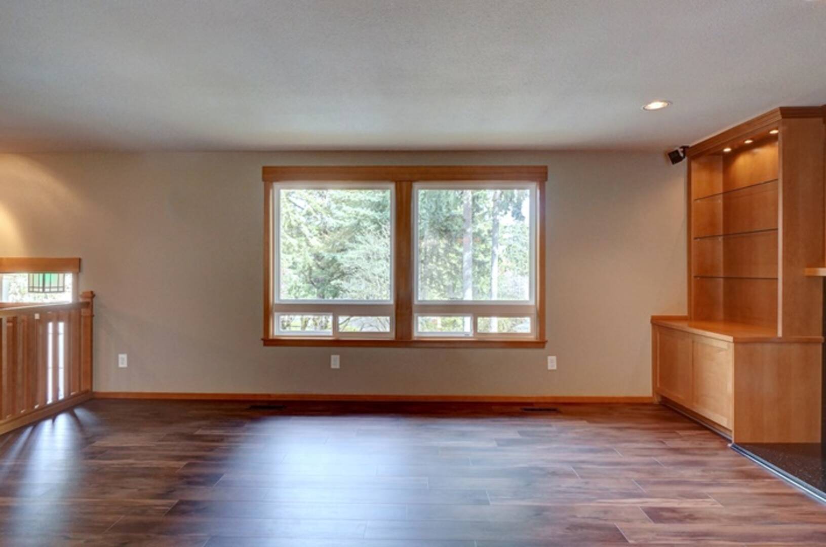 6722 Twin Hills Dr W University Place, WA 98467